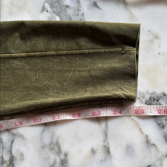 Lululemon Fast & Free HR Tight Olive Green Distressed Leggings Women’s size 6. - Picture 11 of 14